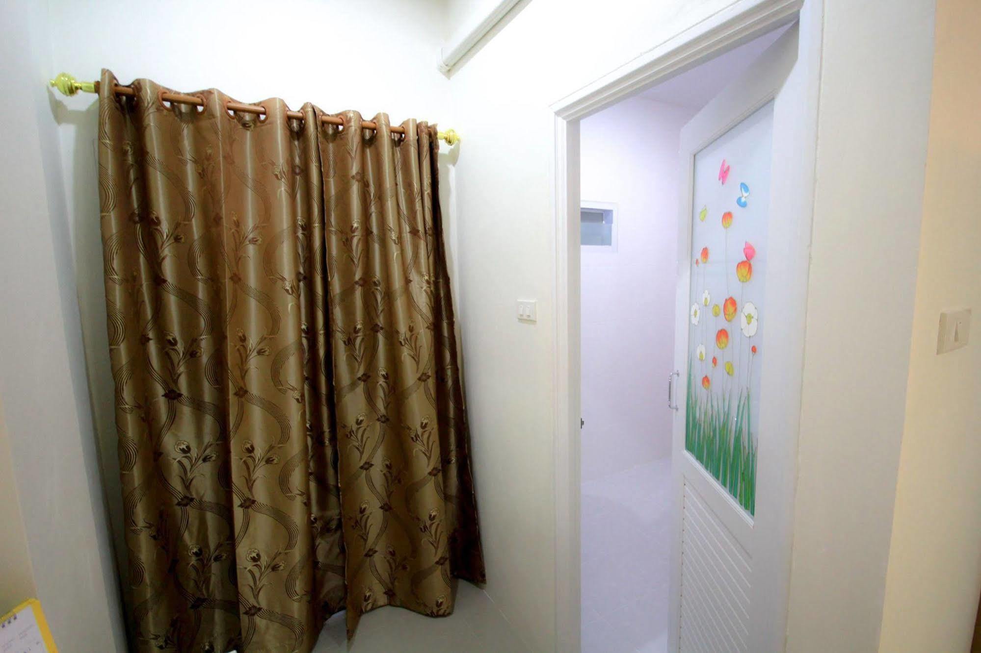 Orapan Place Lampang Ngoại thất bức ảnh